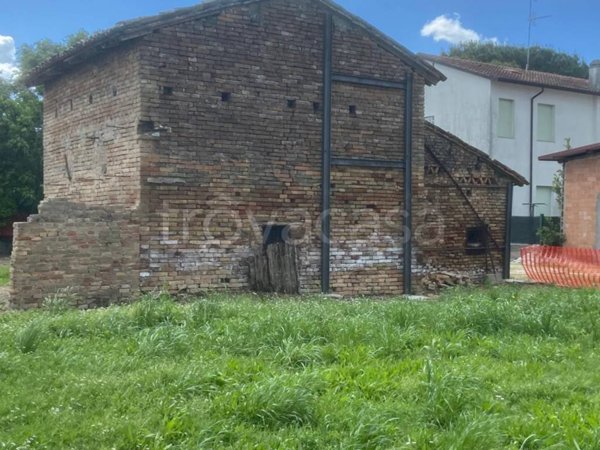 terreno edificabile in vendita a Ravenna in zona Piangipane