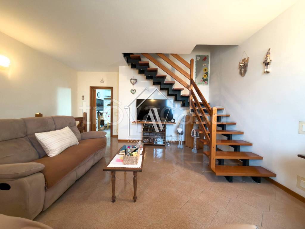 casa indipendente in vendita a Ravenna in zona Sant'Alberto