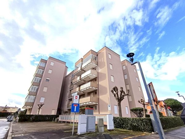 appartamento in vendita a Ravenna in zona Lido Adriano