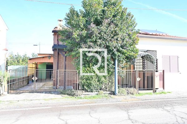 casa indipendente in vendita a Ravenna in zona Ammonite