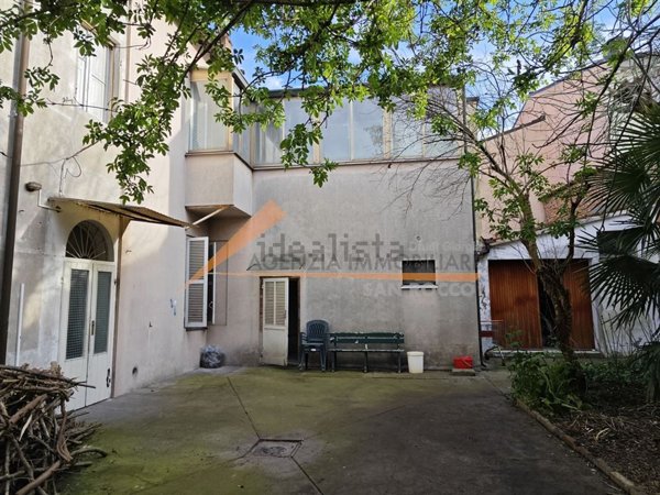 casa semindipendente in vendita a Ravenna