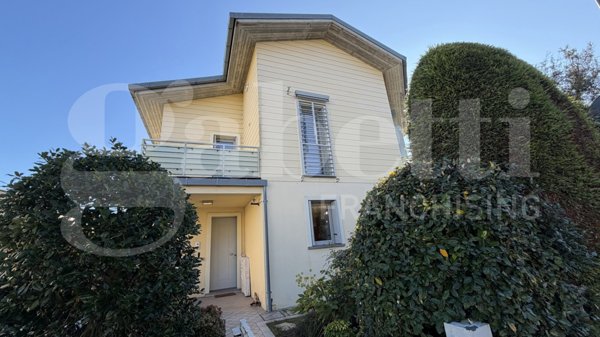 casa indipendente in vendita a Ravenna in zona Centro Storico