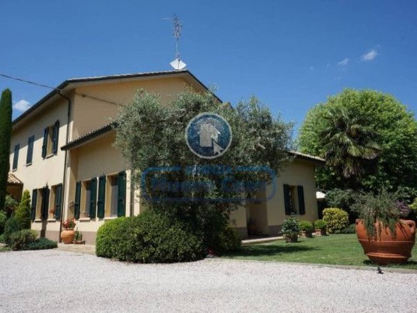 casa indipendente in vendita a Ravenna in zona Ragone