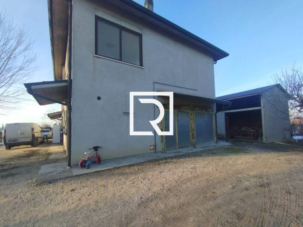 appartamento in vendita a Ravenna in zona Roncalceci