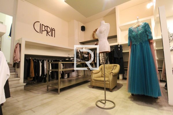 negozio in vendita a Ravenna