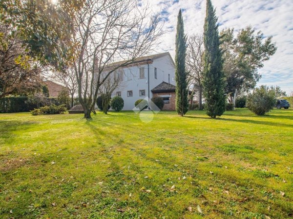 casa indipendente in vendita a Ravenna in zona San Pietro in Vincoli