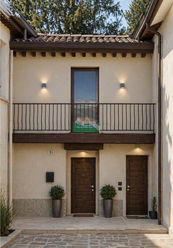 casa indipendente in vendita a Ravenna