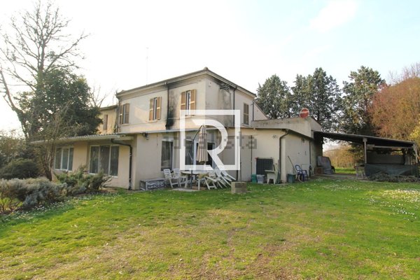 casa indipendente in vendita a Ravenna