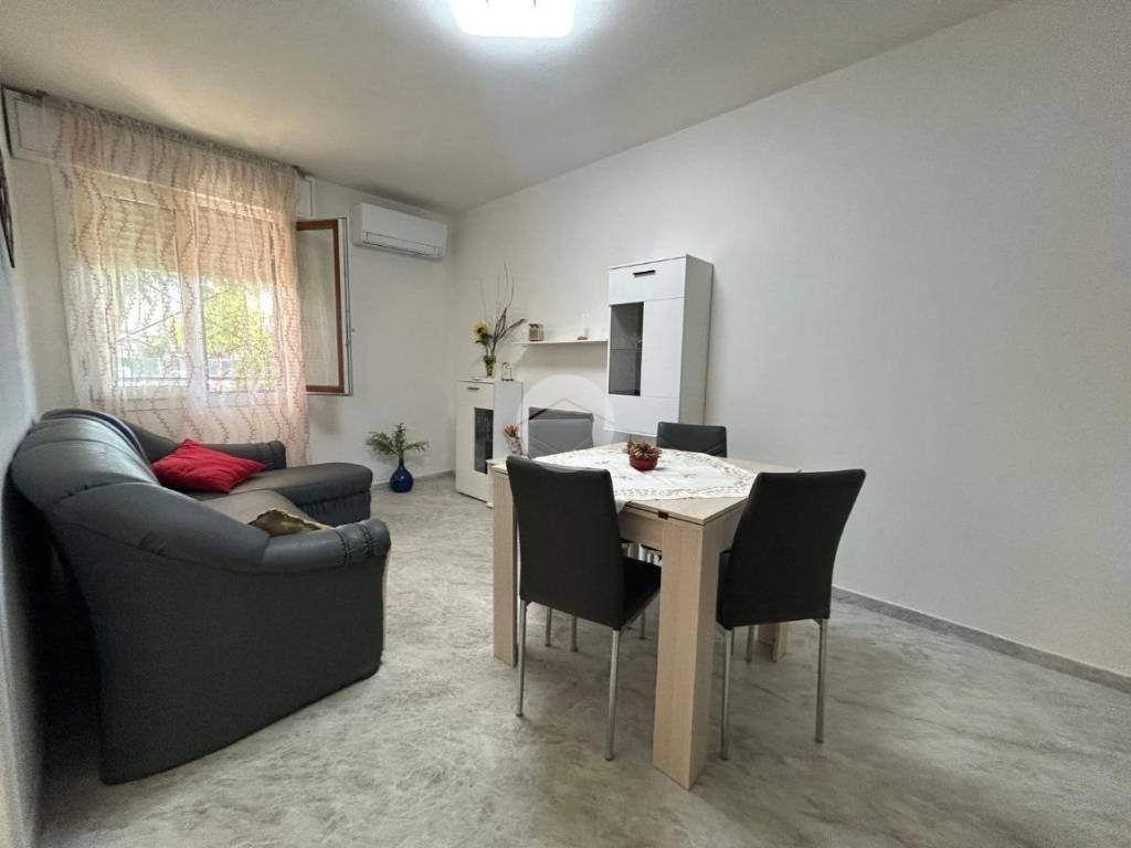 appartamento in vendita a Ravenna in zona Lido Adriano
