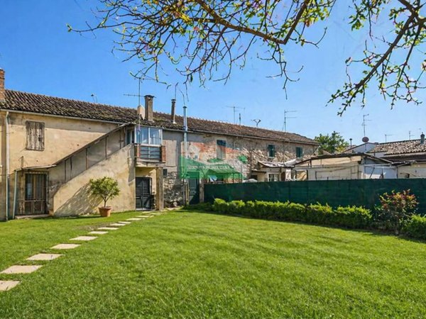 casa indipendente in vendita a Ravenna in zona San Pietro in Campiano