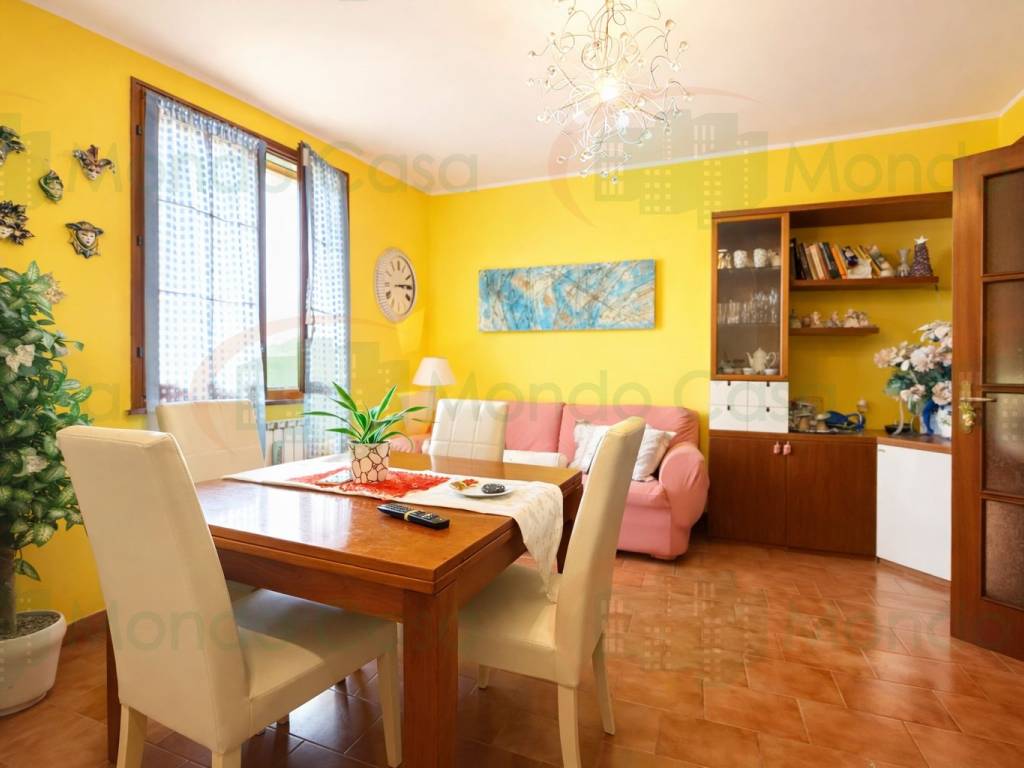 casa indipendente in vendita a Ravenna in zona Mezzano