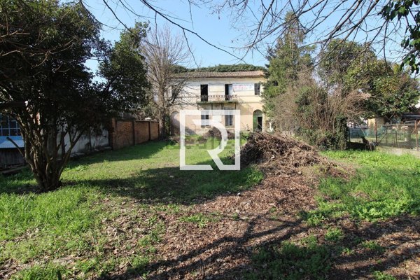 terreno edificabile in vendita a Ravenna in zona Roncalceci