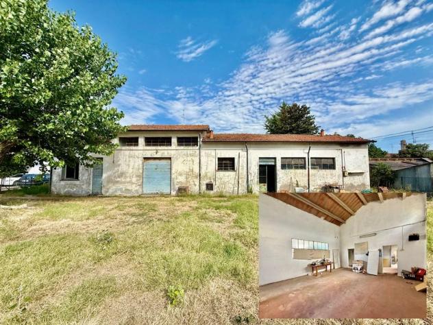 negozio in vendita a Ravenna in zona Mezzano