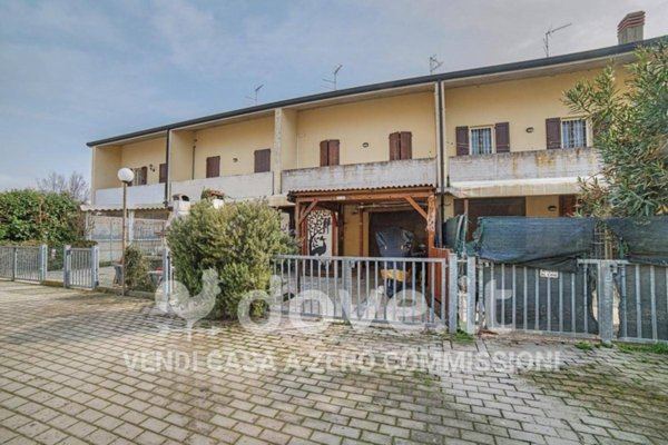 casa indipendente in vendita a Ravenna in zona Piangipane