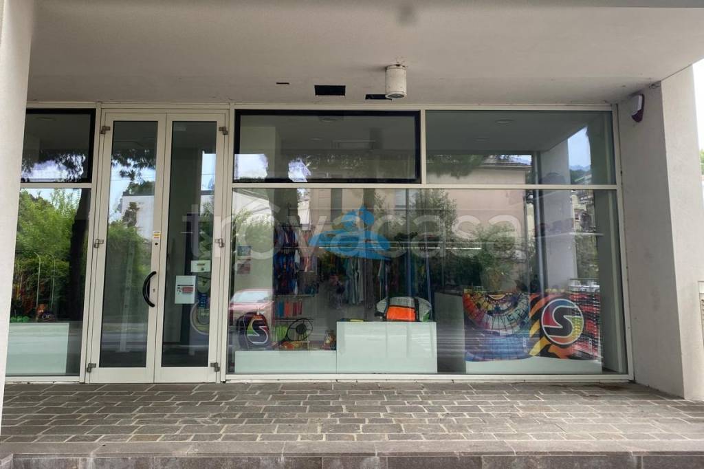 negozio in vendita a Ravenna in zona Marina di Ravenna