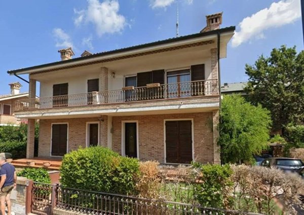 casa indipendente in vendita a Ravenna