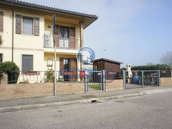 casa indipendente in vendita a Ravenna in zona San Michele