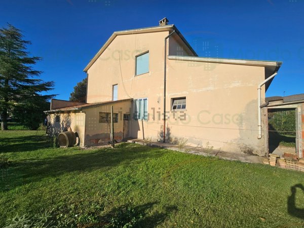 casa indipendente in vendita a Ravenna in zona Porto Fuori