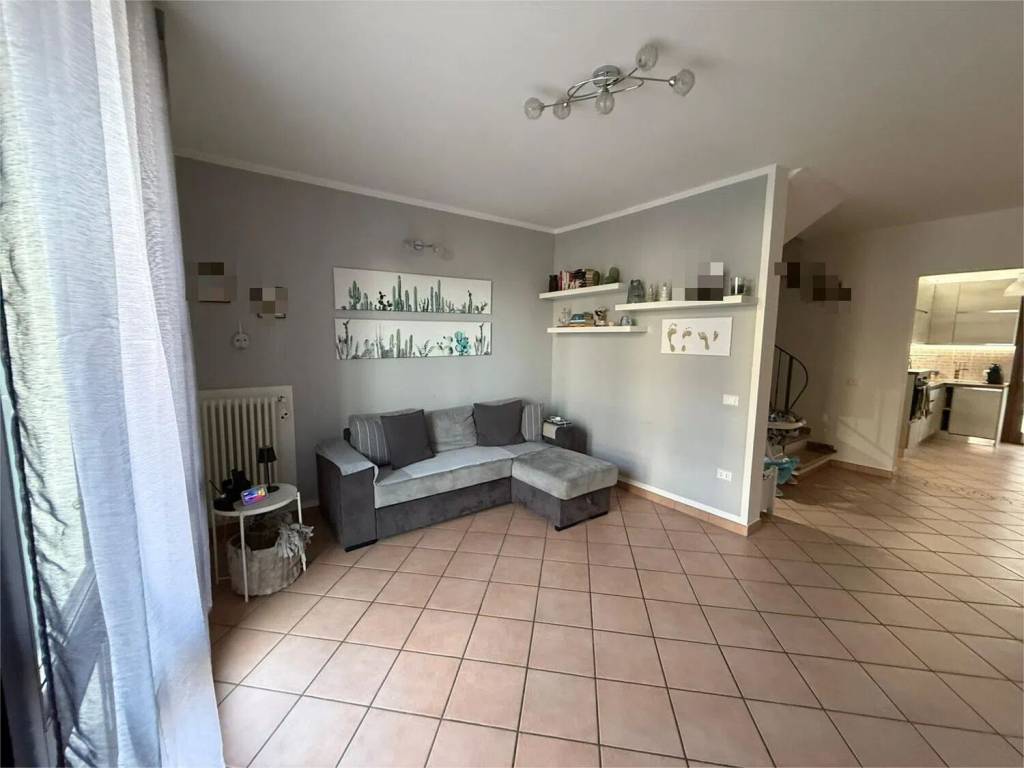 casa indipendente in vendita a Ravenna in zona Ammonite