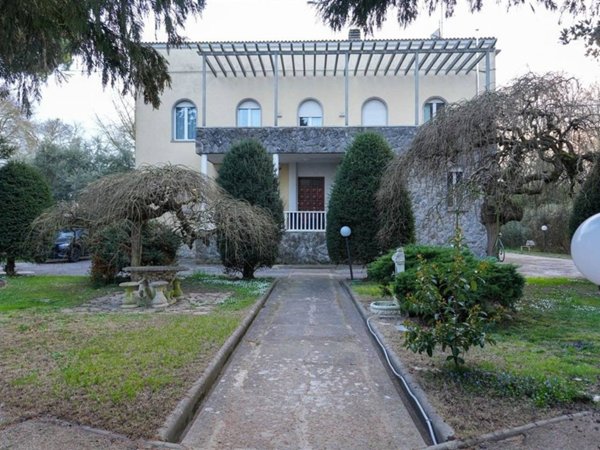 casa indipendente in vendita a Ravenna in zona Mezzano