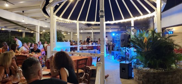 negozio in vendita a Ravenna in zona Lido di Classe