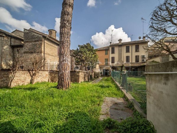 casa indipendente in vendita a Ravenna in zona Centro Storico