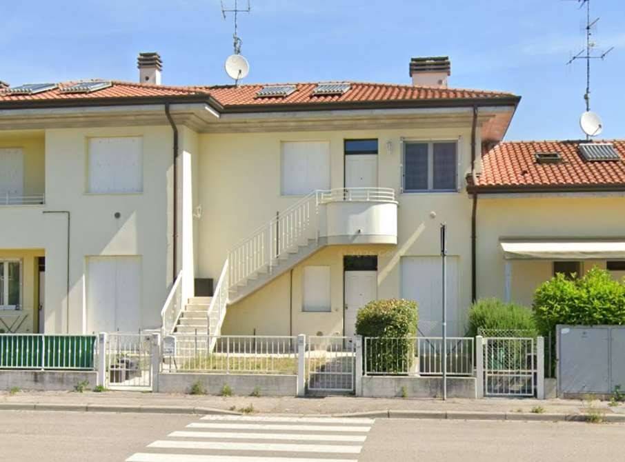 appartamento in vendita a Ravenna in zona Roncalceci