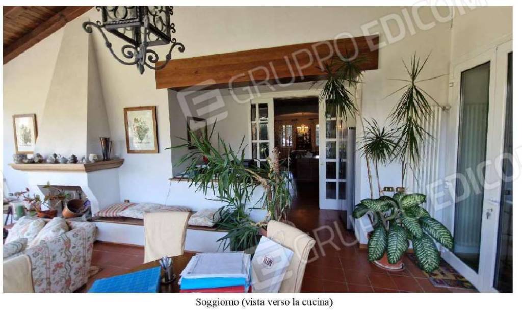 casa indipendente in vendita a Ravenna in zona Longana