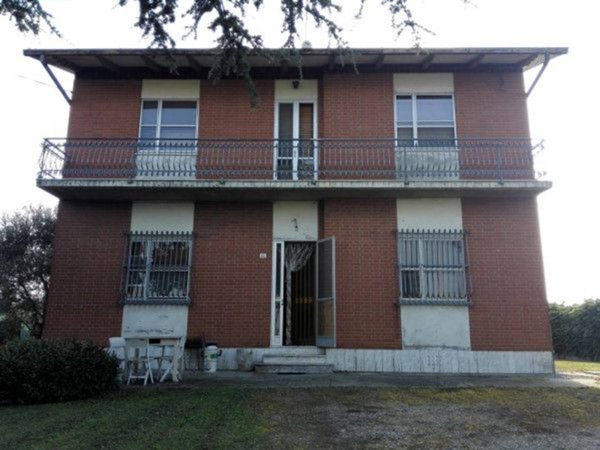 casa indipendente in vendita a Ravenna in zona San Pietro in Vincoli