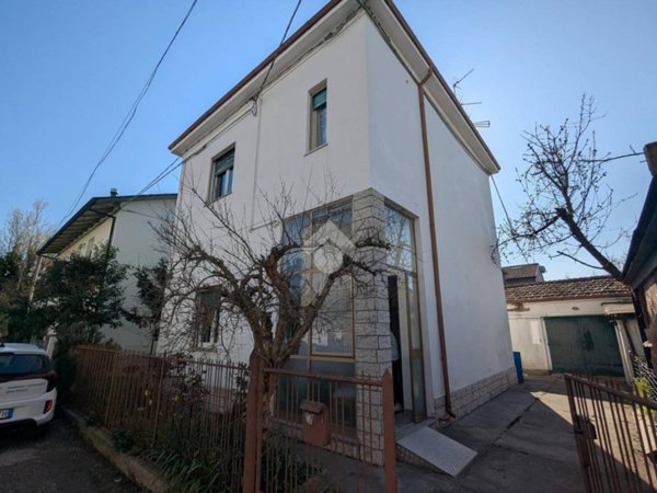 casa indipendente in vendita a Ravenna in zona Savio di Ravenna