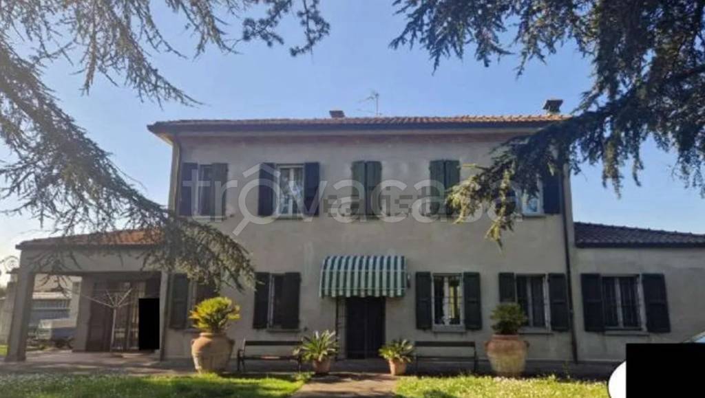casa indipendente in vendita a Ravenna in zona Longana