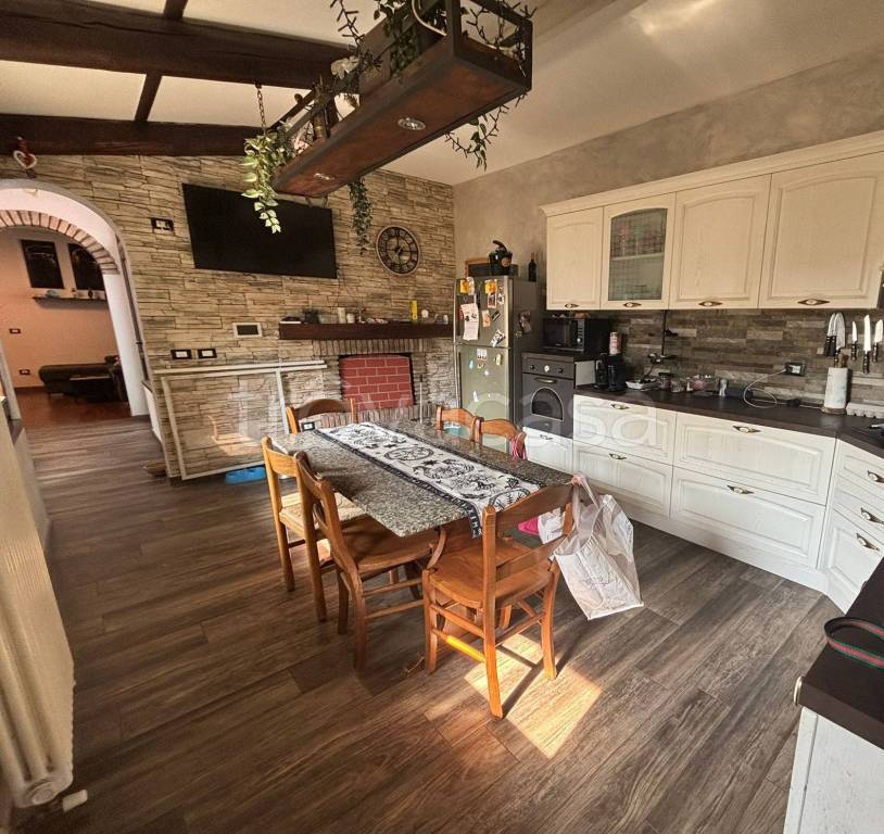 casa indipendente in vendita a Ravenna in zona Fosso Ghiaia