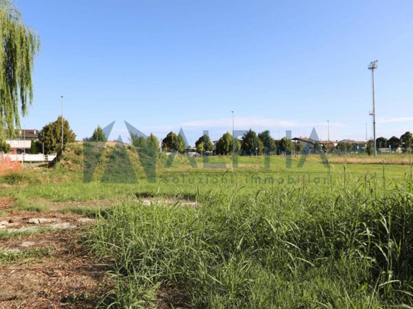 terreno edificabile in vendita a Ravenna in zona San Pietro in Campiano