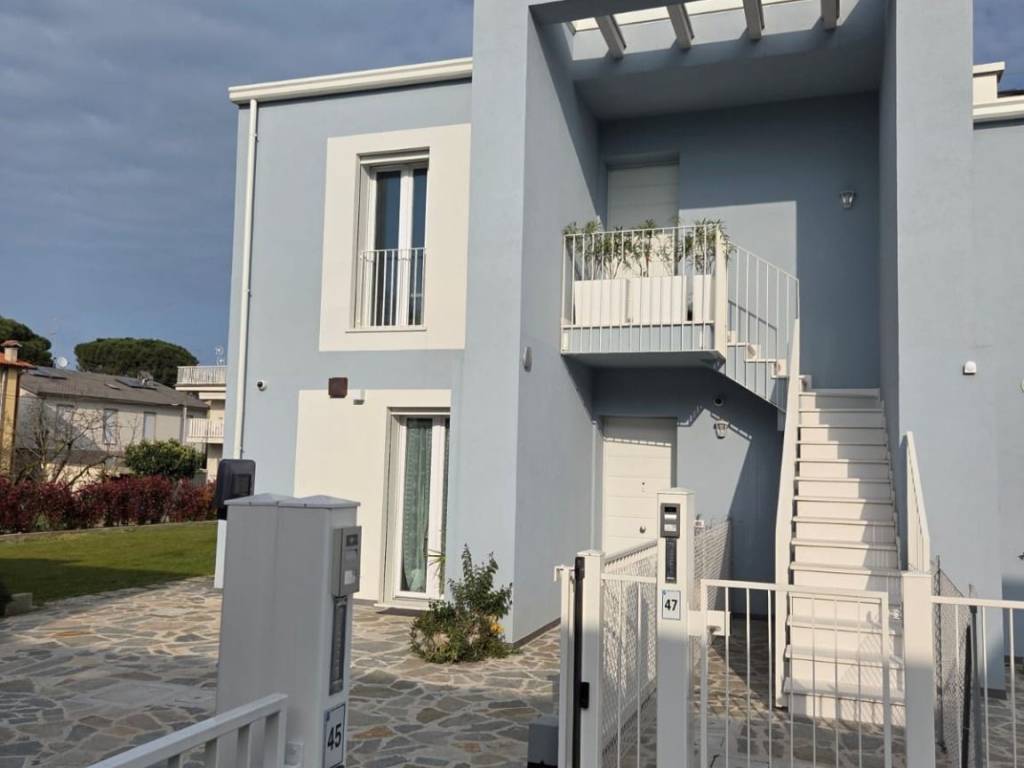 appartamento in vendita a Ravenna in zona Punta Marina Terme