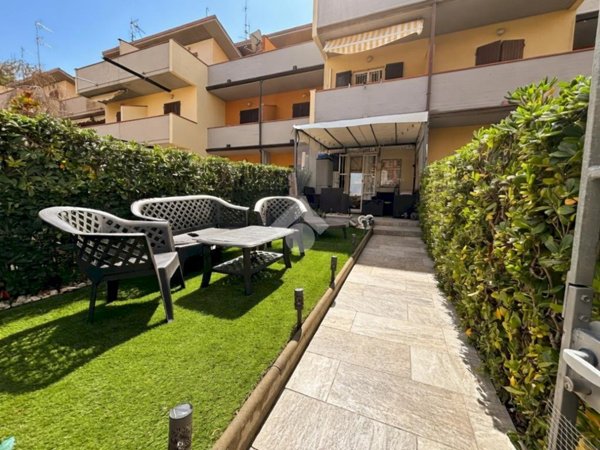 casa indipendente in vendita a Ravenna in zona Lido Adriano