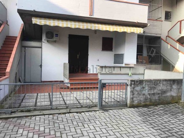 casa indipendente in vendita a Ravenna in zona Lido di Classe