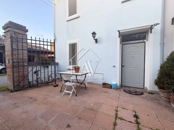 casa indipendente in vendita a Ravenna in zona Sant'Alberto