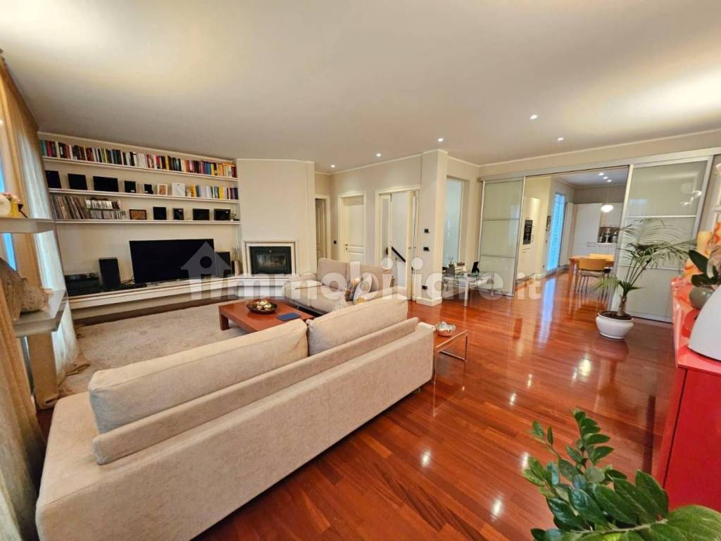 casa indipendente in vendita a Ravenna in zona Centro Storico