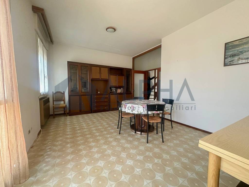 casa indipendente in vendita a Ravenna