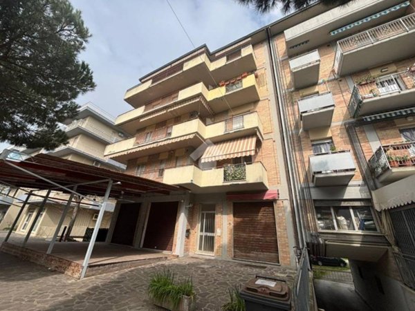 appartamento in vendita a Ravenna in zona Lido Adriano