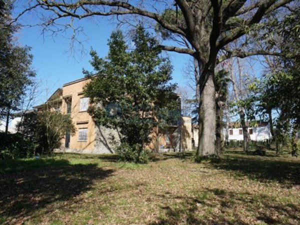 casa indipendente in vendita a Ravenna in zona Castiglione di Ravenna