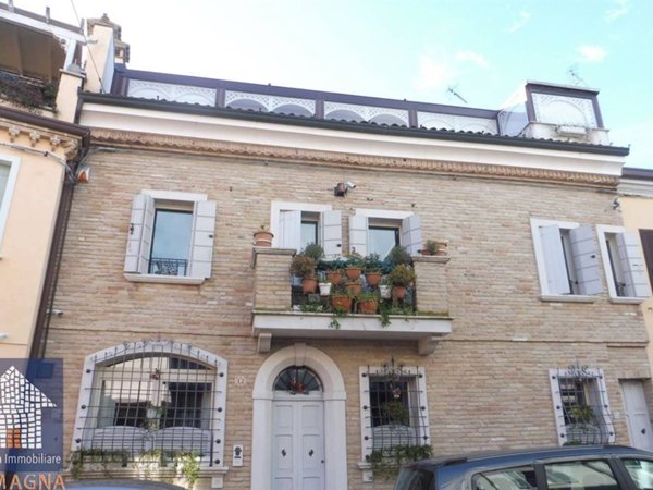 casa indipendente in vendita a Ravenna in zona Centro Storico