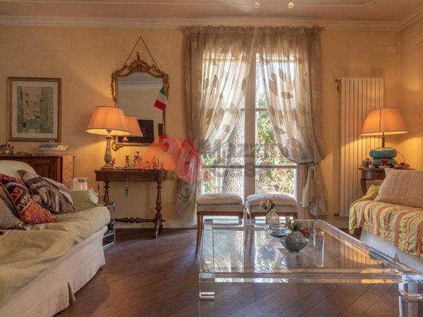 casa indipendente in vendita a Ravenna in zona Centro Storico