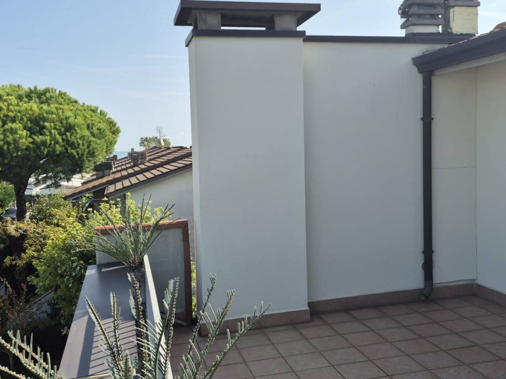 casa indipendente in vendita a Ravenna in zona Lido di Classe