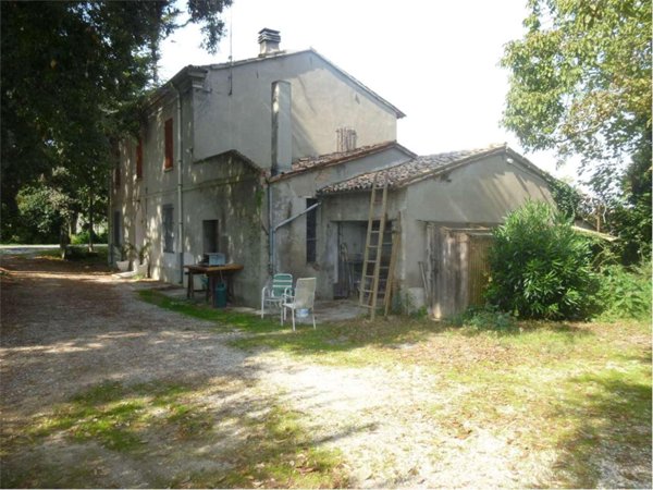 casa indipendente in vendita a Ravenna in zona San Pietro in Vincoli