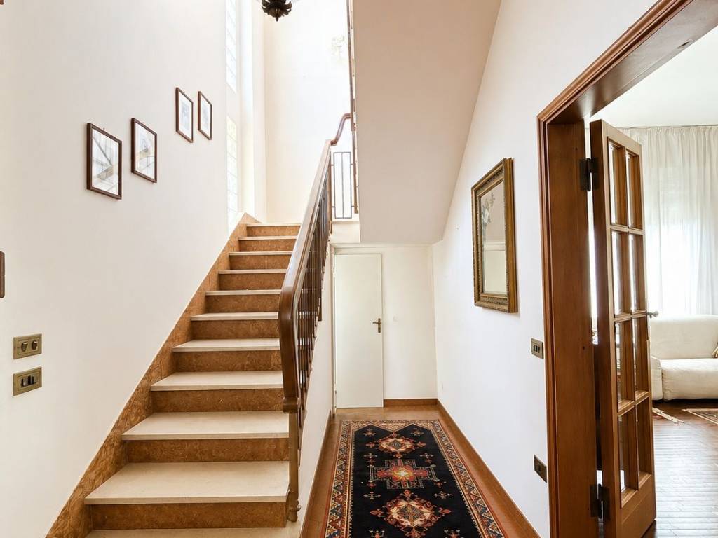 casa indipendente in vendita a Ravenna