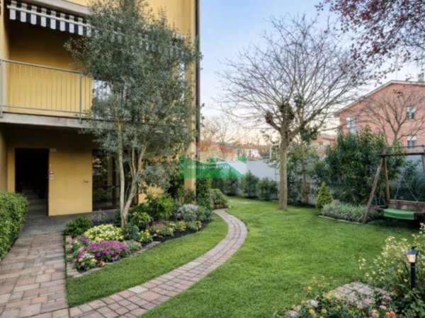 casa indipendente in vendita a Ravenna in zona Centro Storico