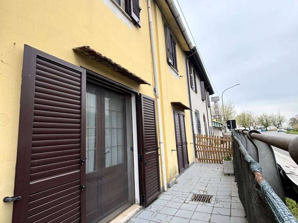 appartamento in vendita a Ravenna in zona Gambellara