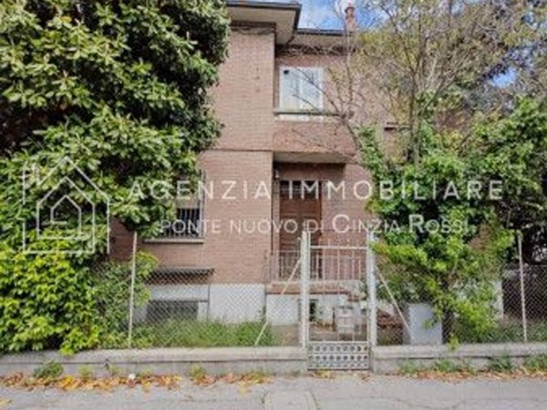 casa indipendente in vendita a Ravenna in zona Centro Storico