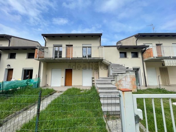 appartamento in vendita a Ravenna in zona Lido Adriano